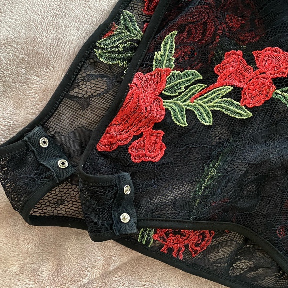 Monaco Lace Bodysuit Medium Black Sheer Floral Embroidered Off Shoulder - Picture 5 of 7